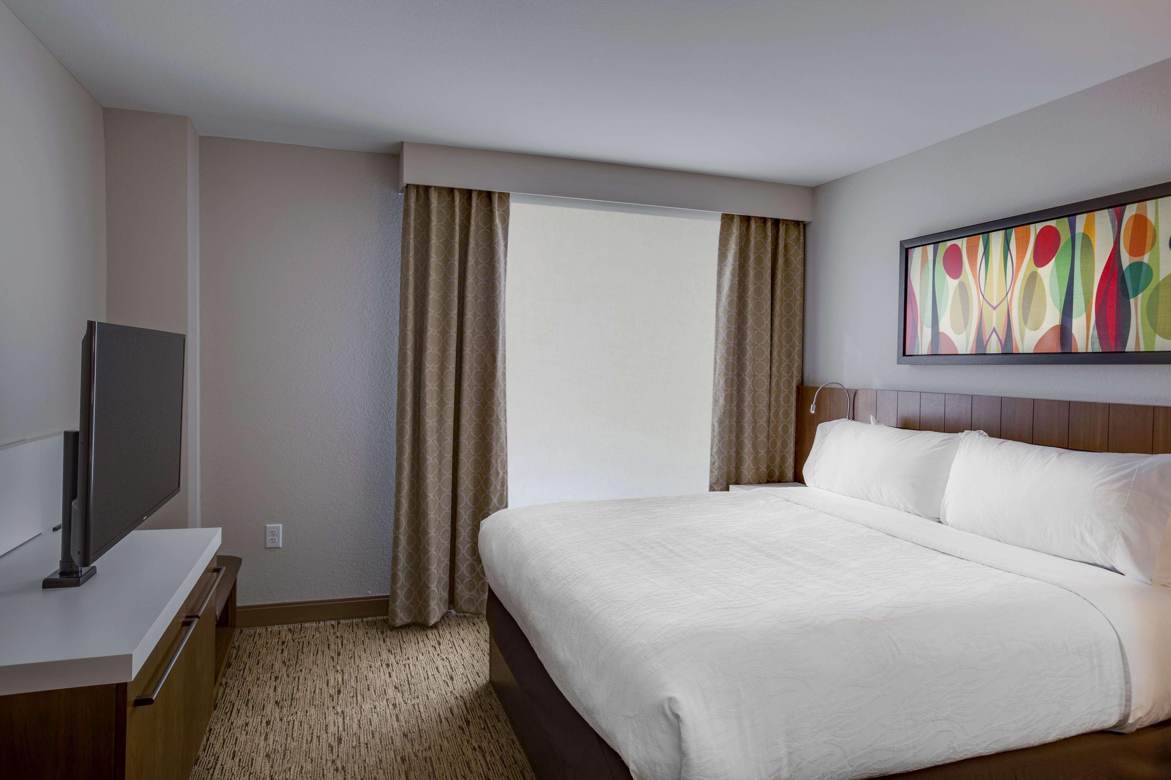 Hilton Garden Inn Oklahoma City Airport Экстерьер фото