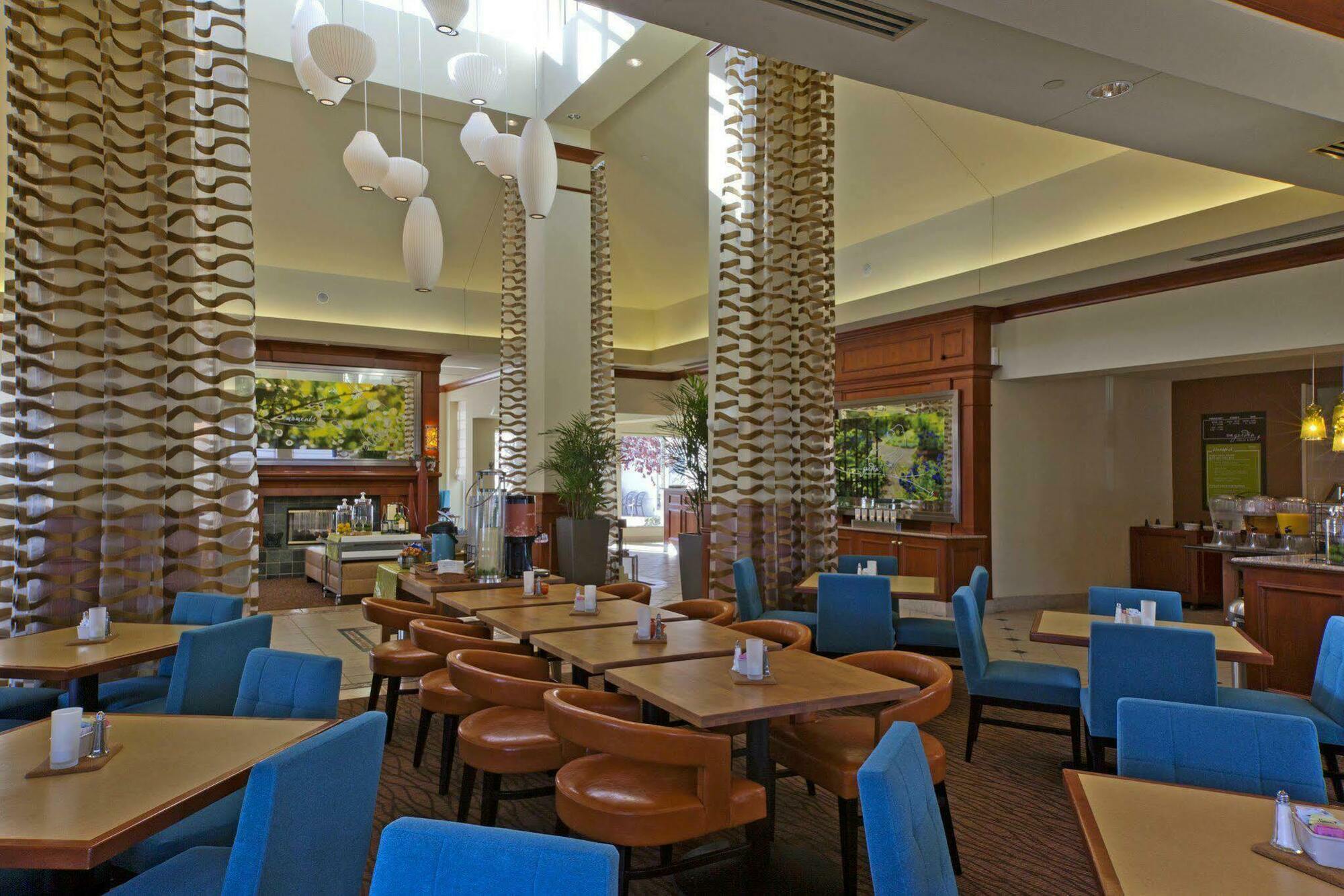 Hilton Garden Inn Oklahoma City Airport Экстерьер фото